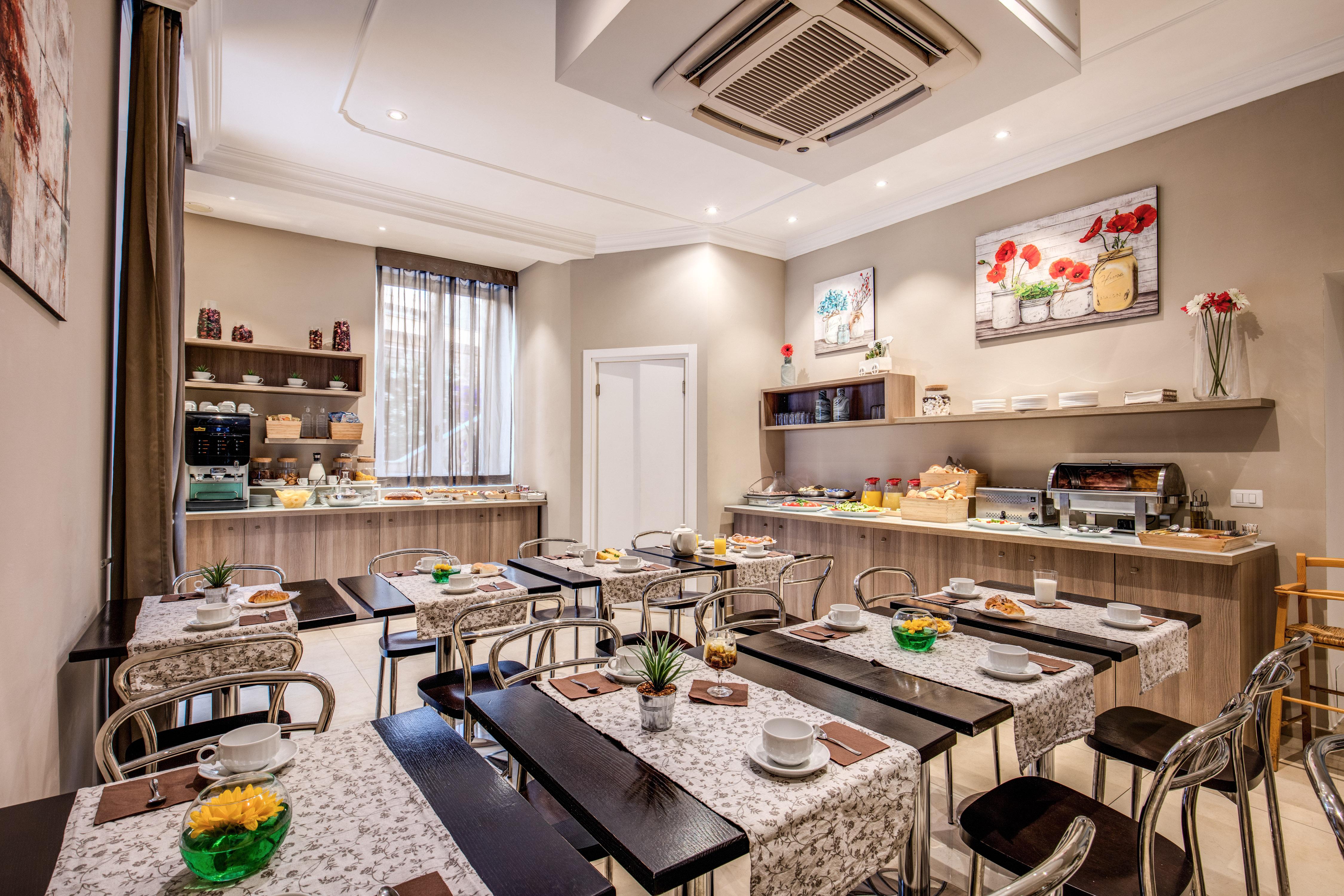 Rome Garden Hotel Экстерьер фото